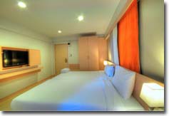 CLICK TO ENLARGE PHOTO DELUXE ROOM